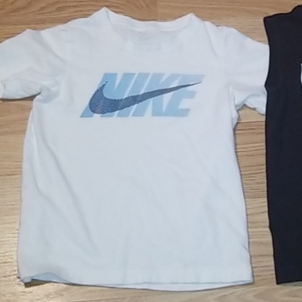 Nike boy’s size 7